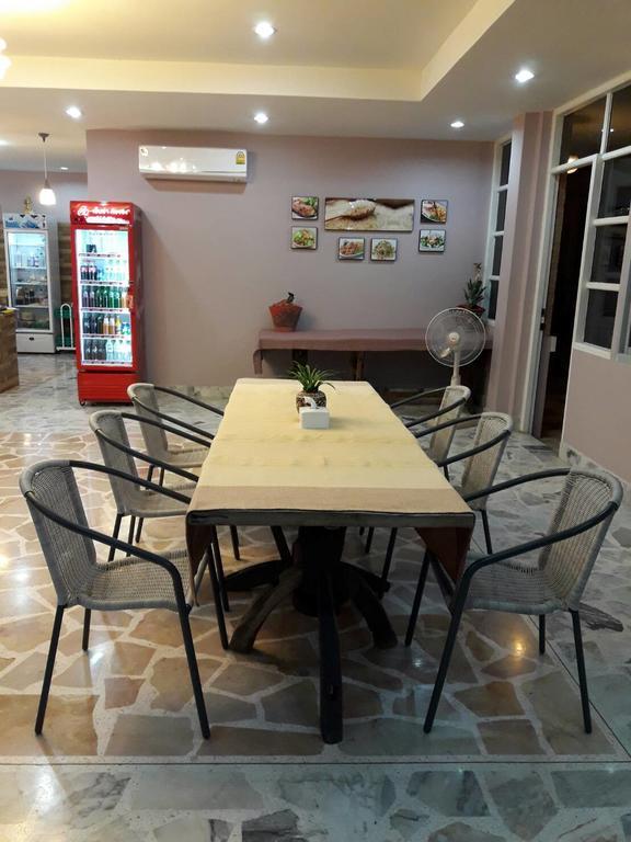 Baan Suan Geb Tawan Hotel Lop Buri Exterior foto