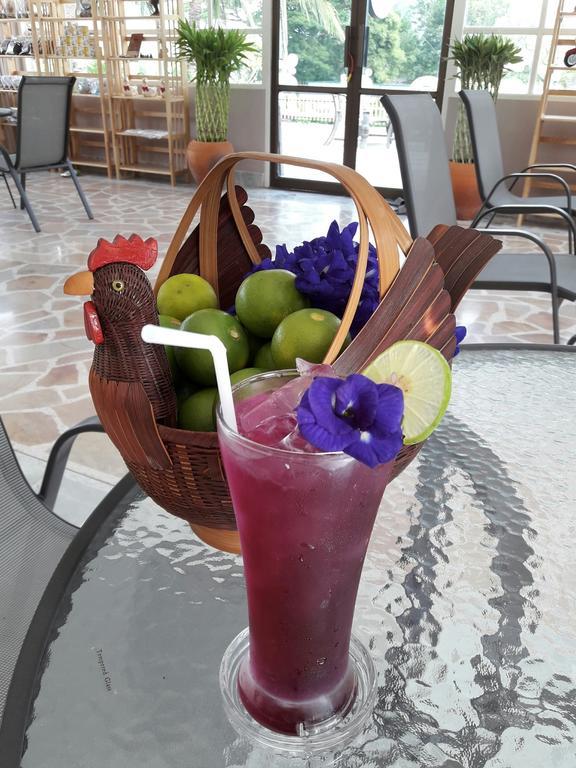 Baan Suan Geb Tawan Hotel Lop Buri Exterior foto